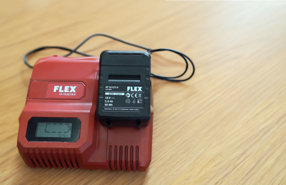 FLEX 18V-Akku und ladegerät